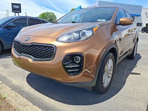 Used 2019 Kia Sportage LX AWD/4WD image 3