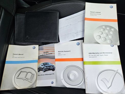 Used 2013 Volkswagen CC Sport image 23