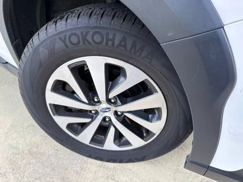 Used 2023 Subaru Outback Premium AWD/4WD image 35