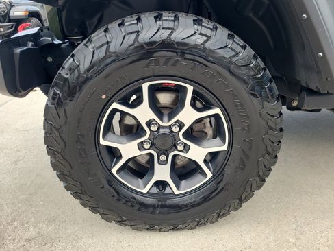 Certified 2023 Jeep Wrangler Rubicon w/ Cold Weather Group AWD/4WD image 31