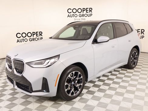 Used 2025 BMW X3 xDrive30i w/ Premium Package AWD/4WD image 11