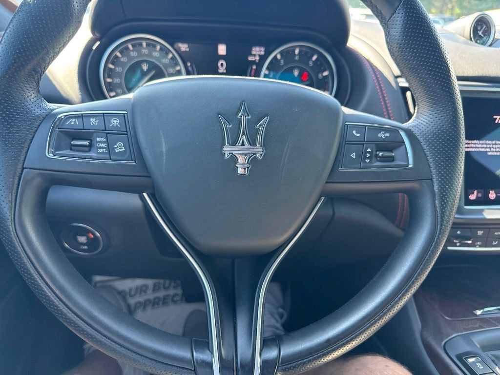 Used 2022 Maserati Levante Modena AWD/4WD image 19