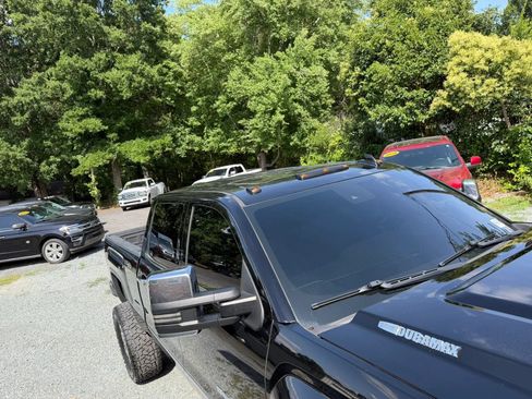 Used 2019 GMC Sierra 2500 Denali w/ Duramax Plus Package AWD/4WD image 10
