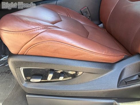 Used 2019 Cadillac Escalade Luxury image 25