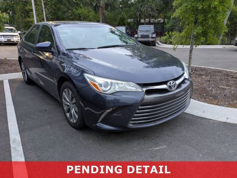 Used 2015 Toyota Camry XLE image 1