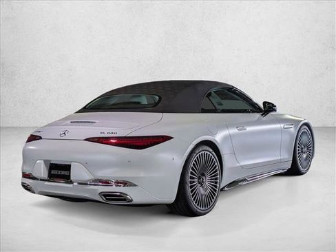 New 2026 Mercedes-Benz Maybach SL 680 image 2