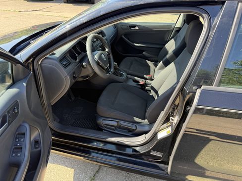 Used 2016 Volkswagen Jetta S FWD image 11