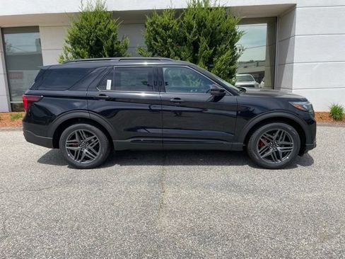New 2026 Ford Explorer ST w/ Sun And Sound Package AWD/4WD image 3