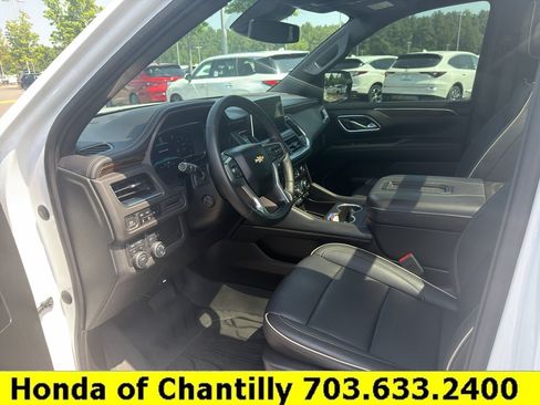 Used 2023 Chevrolet Tahoe Premier AWD/4WD image 25