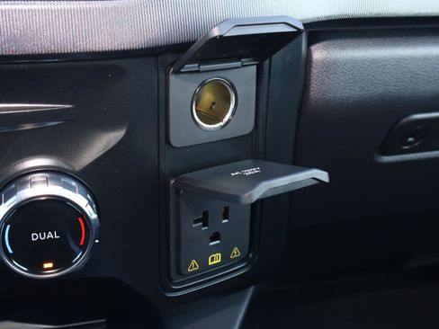 Used 2026 Ford F250 Platinum w/ Tremor Off-Road Package image 34