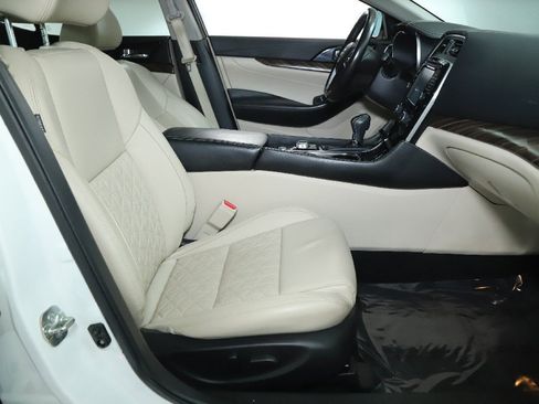 Used 2017 Nissan Maxima Platinum image 35