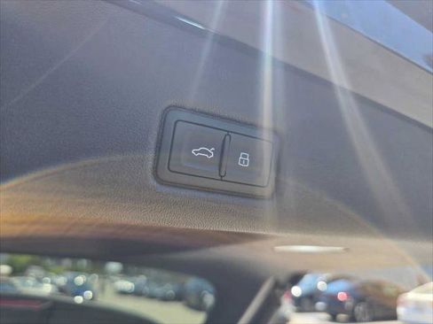 New 2025 Audi Q5 Premium image 18