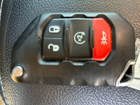 Used 2023 Jeep Wrangler Unlimited Sahara w/ Cold Weather Group image 30