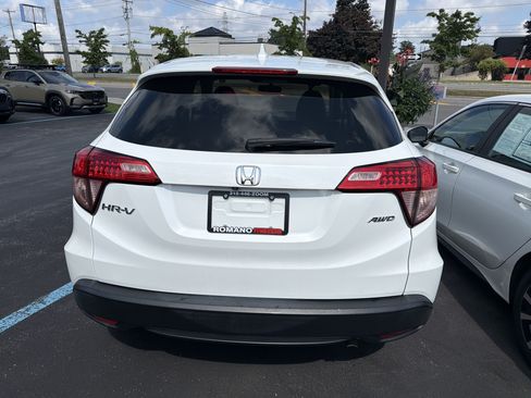Used 2017 Honda HR-V EX image 6