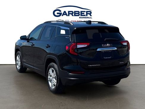 Used 2024 GMC Terrain SLE w/ Driver Convenience Package AWD/4WD image 3