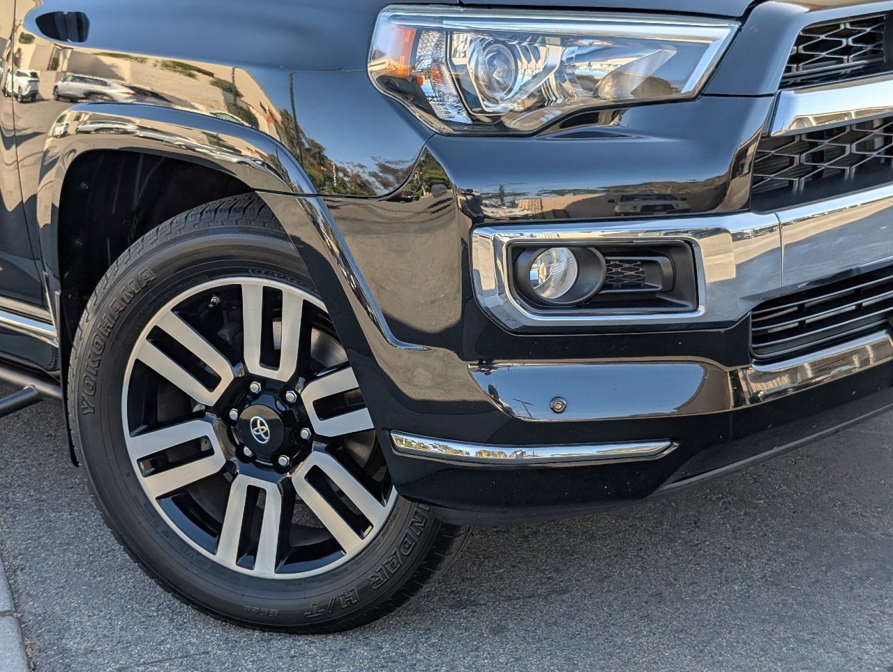 Used 2019 Toyota 4Runner Limited AWD/4WD image 11