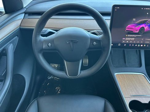 Used 2022 Tesla Model Y Performance AWD/4WD image 15