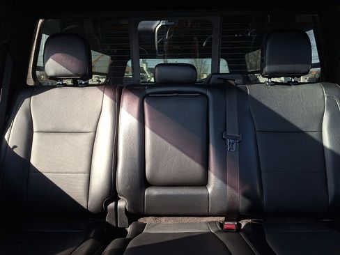 Used 2015 Ford F150 Lariat w/ Equipment Group 501A Mid image 19