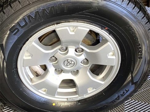 Used 2013 Toyota Tacoma 4x4 Double Cab w/ SR5 Pkg image 27