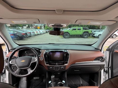 Used 2018 Chevrolet Traverse High Country w/ LPO, Floor Liner Package AWD/4WD image 21