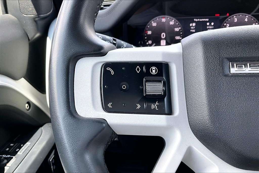 Used 2025 Land Rover Defender 110 S AWD/4WD image 11