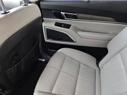 Used 2022 Kia Telluride EX w/ EX Premium Package FWD image 19