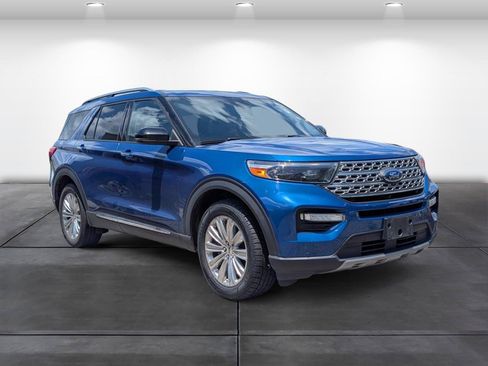 Used 2020 Ford Explorer Limited AWD/4WD image 2