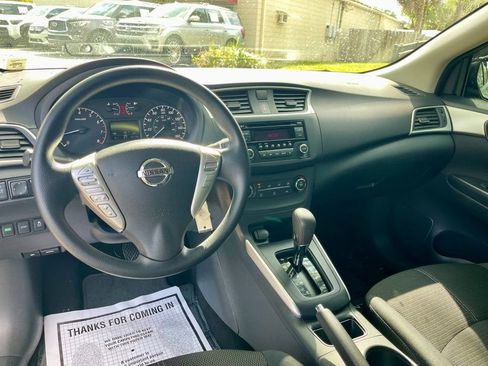 Used 2017 Nissan Sentra S FWD image 11