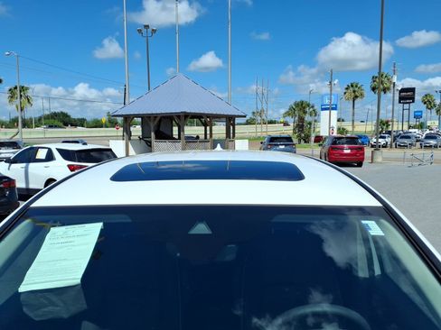 Used 2025 Honda Odyssey Touring image 10