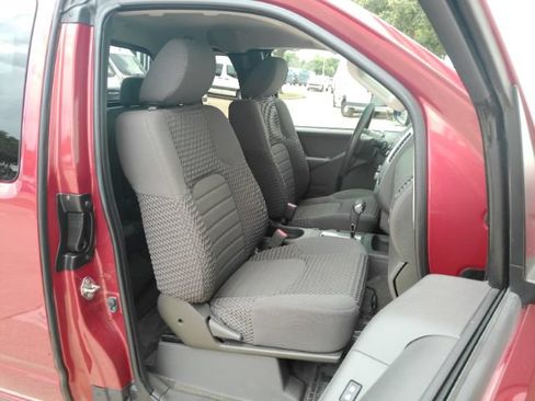 Used 2017 Nissan Frontier SV RWD image 21