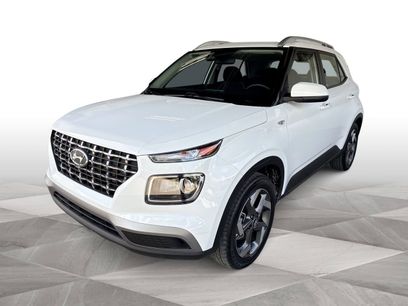 Certified 2025 Hyundai Venue SEL