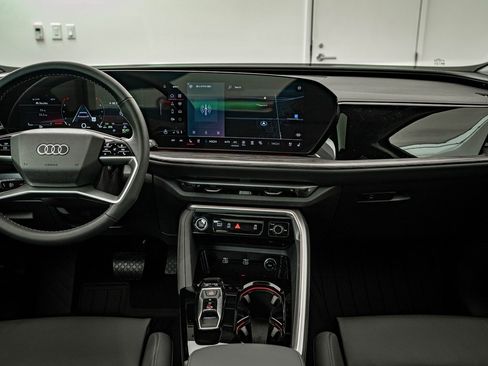 New 2025 Audi Q5 2.0T Premium Plus image 32