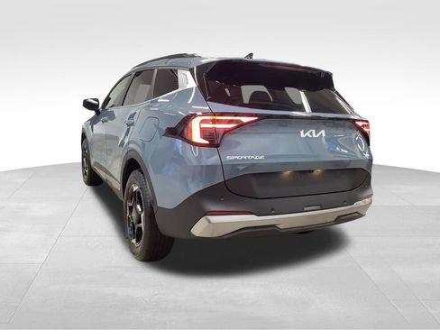 Certified 2026 Kia Sportage EX AWD/4WD image 4
