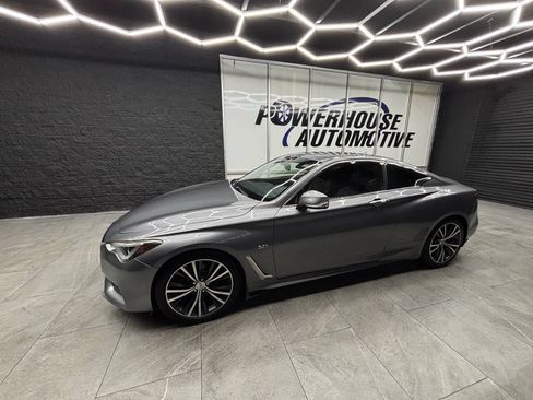 Used 2017 INFINITI Q60 3.0t w/ Cargo Package RWD image 7