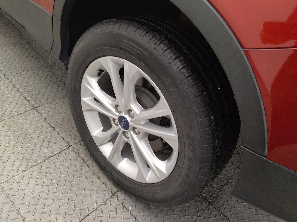 Used 2019 Ford Escape SE FWD image 31