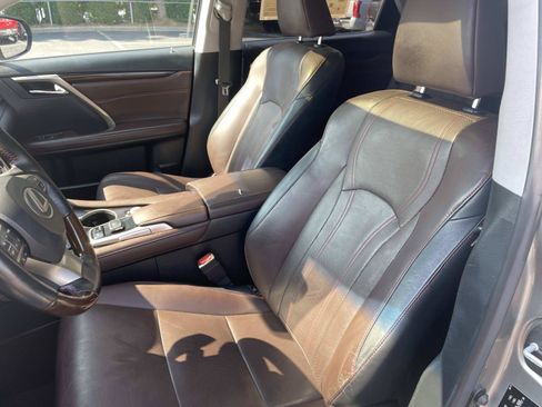 Used 2019 Lexus RX 350L FWD image 19