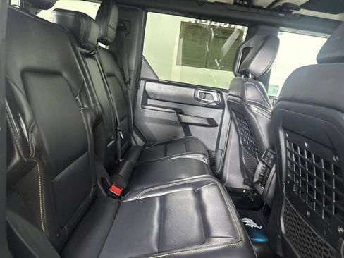 Used 2025 Ford Bronco Badlands AWD/4WD image 29