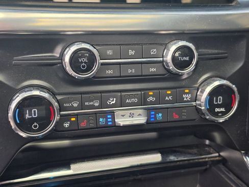 Used 2021 Ford F150 Lariat w/ Equipment Group 502A High AWD/4WD image 18