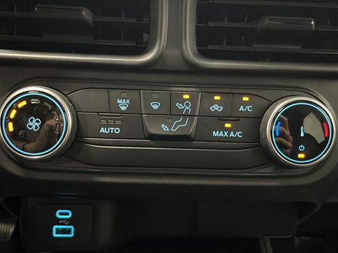 Used 2024 Ford Maverick XL FWD image 17
