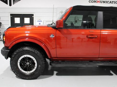 Used 2022 Ford Bronco Outer Banks AWD/4WD image 22