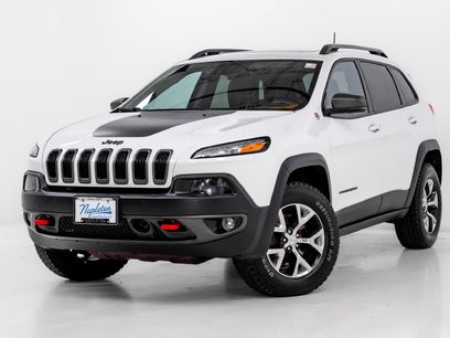 Used 2016 Jeep Cherokee Trailhawk w/ Comfort/Convenience Group