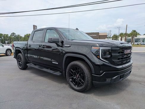 Used 2026 GMC Sierra 1500 Elevation AWD/4WD image 3