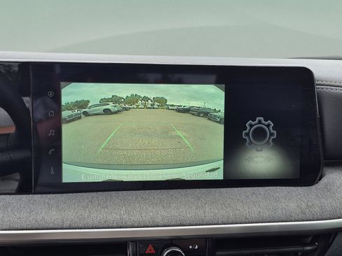 Certified 2025 Nissan Kicks SV FWD image 23