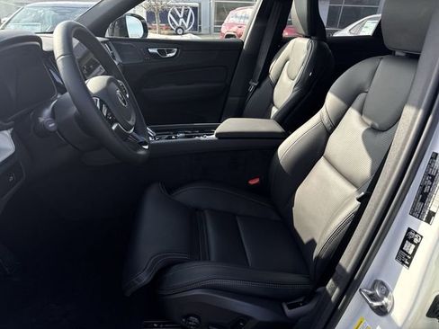New 2026 Volvo XC60 B5 Ultra w/ Protection Package Premier AWD/4WD image 20