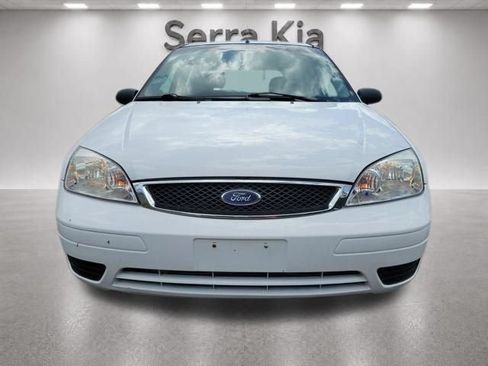 Used 2007 Ford Focus SE FWD image 9