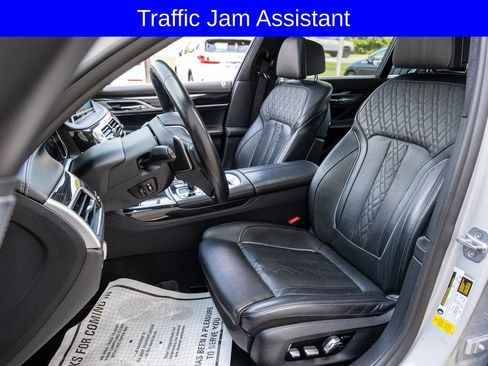 Used 2019 BMW 750i w/ Executive Package RWD image 15