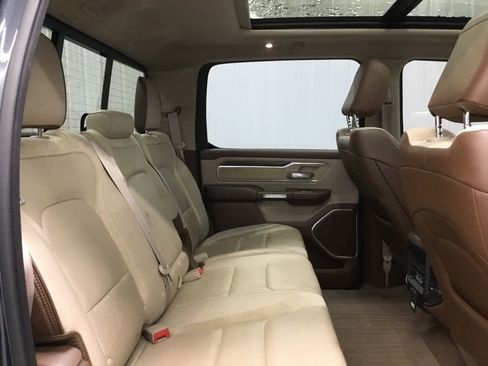 Used 2019 RAM 1500 Laramie image 17