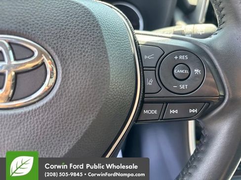 Used 2019 Toyota RAV4 Limited w/ Advanced Technology Package AWD/4WD image 19