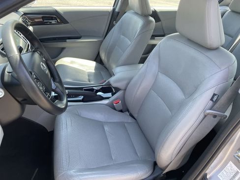 Used 2016 Honda Accord EX-L image 12