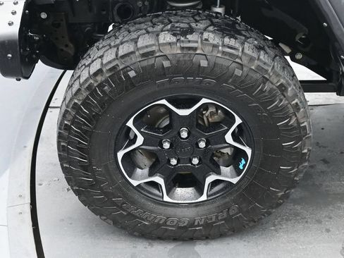 Used 2022 Jeep Wrangler Unlimited Rubicon 4xe w/ Steel Bumper Group AWD/4WD image 4